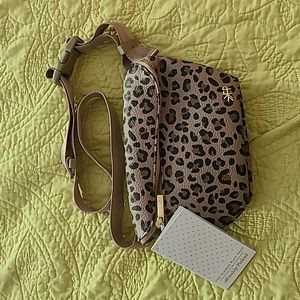 Freshly picked fanny pack